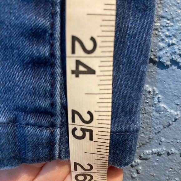 Calvin Klein Size 12 ladies jeans Ultimate Skinny Medium Wash Stretchy Comfy - Picture 3 of 9
